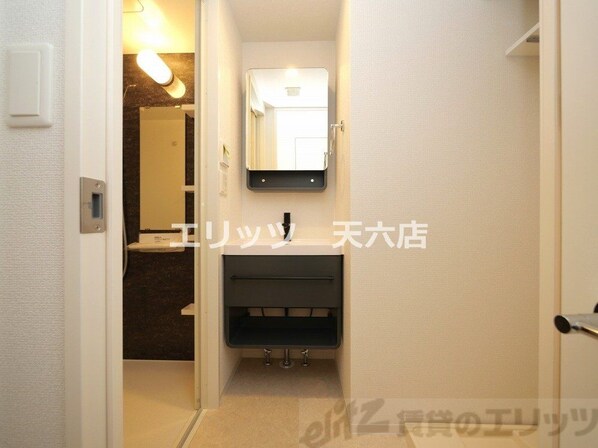 セレニテ新大阪エクラの物件内観写真